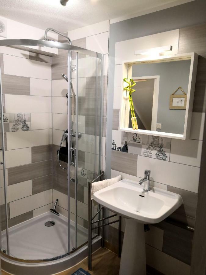 BnBesak La Gare Viotte Besançon Kültér fotó